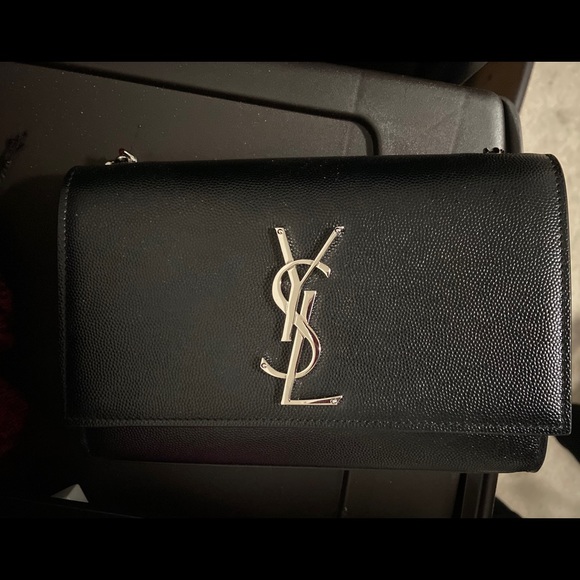 Comes with authentication card - Picture 3 of 5